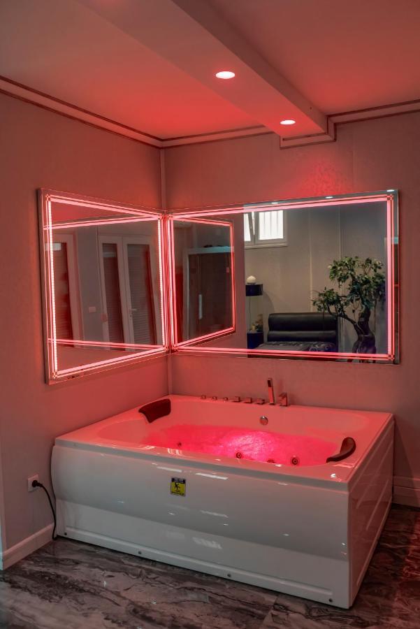 Spa Lux Apartmani Новий Сад Екстер'єр фото